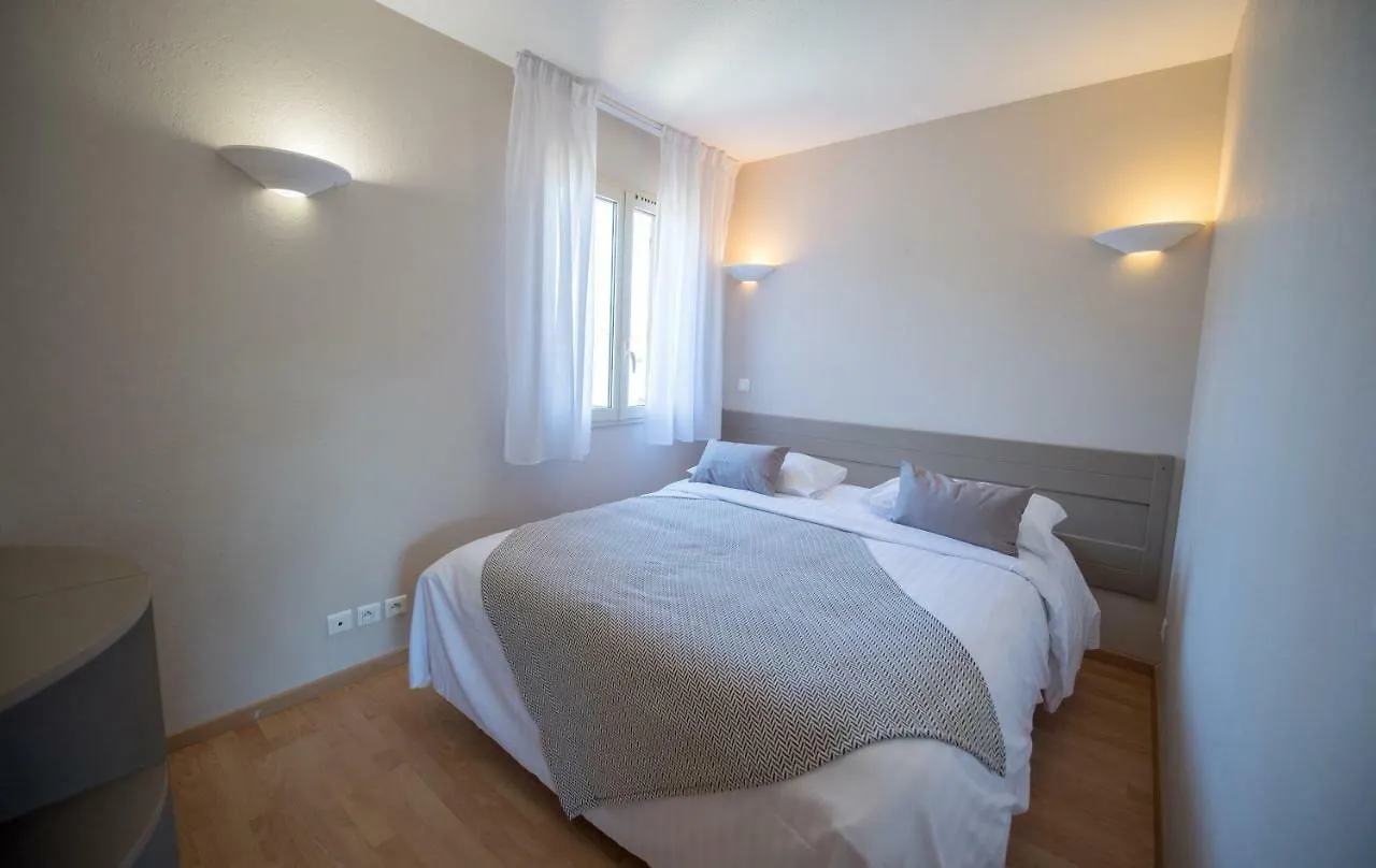 Appart Hotel Lou Castelet Carros